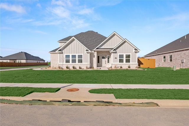 421 Morgan Street, Centerton, AR 72719