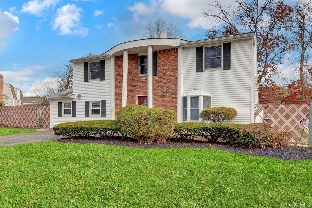 3 Imperial Drive, Selden, NY 11784