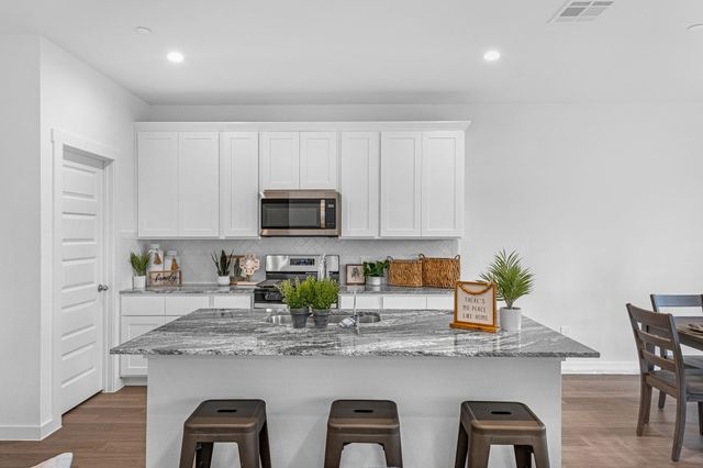 3214 Bolt Rope Drive, Texas City, TX 77539