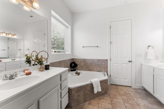 226 Orange Mimosa LN, Leander, TX 78641