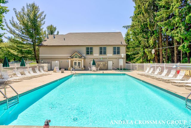 18124 Newgate Lane 17, Spring Lake, MI 49456