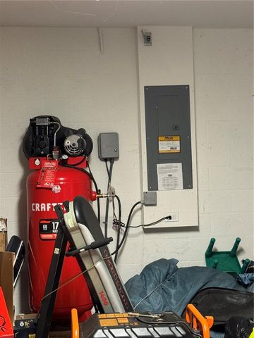 840 PALMETTO AVENUE, Frostproof, FL 33843