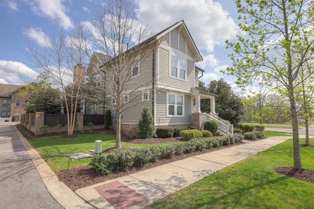 504 Lockwood Ln, Franklin, TN 37064