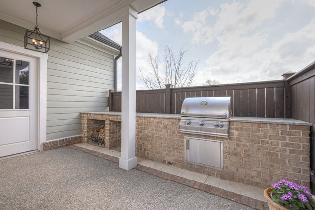 504 Lockwood Ln, Franklin, TN 37064