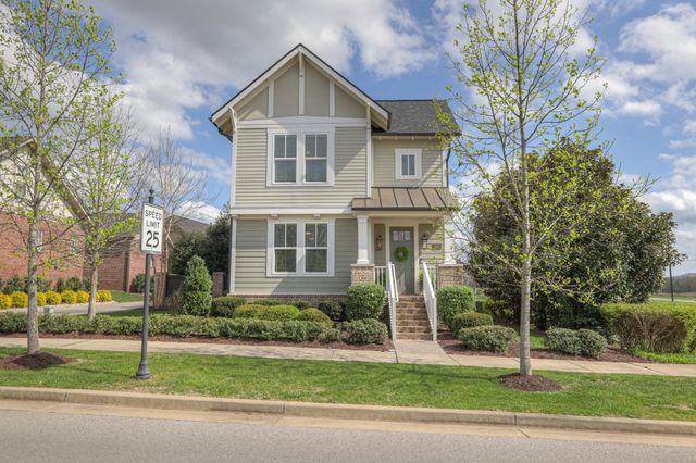 504 Lockwood Ln, Franklin, TN 37064