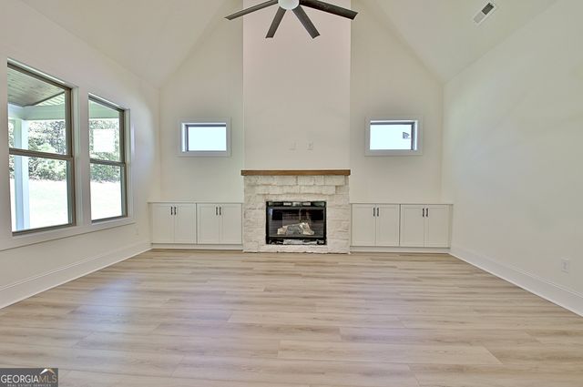 50 Greylock Creek Drive, Senoia, GA 30276