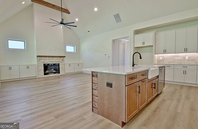 50 Greylock Creek Drive, Senoia, GA 30276