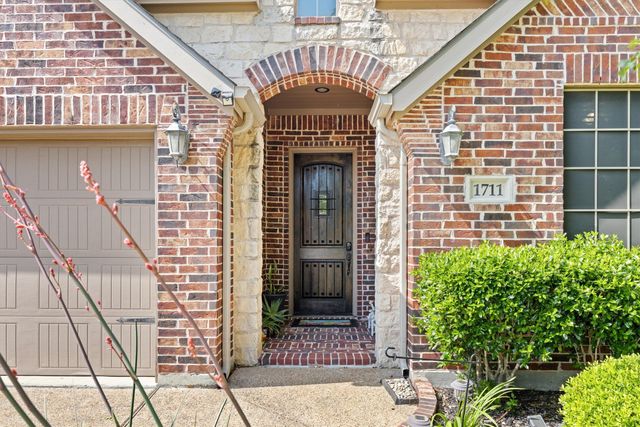 1711 Crescent Oak Street, Wylie, TX 75098