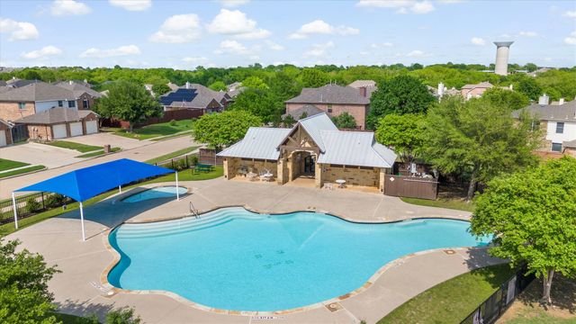 1711 Crescent Oak Street, Wylie, TX 75098