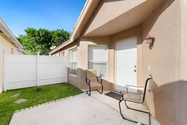 6179 Savannah Way, Lake Worth, FL 33463