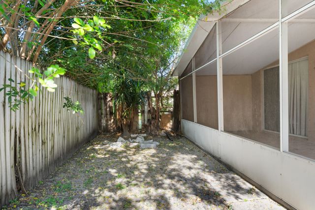 6179 Savannah Way, Lake Worth, FL 33463