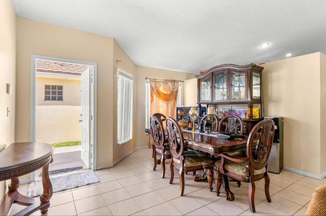 6179 Savannah Way, Lake Worth, FL 33463