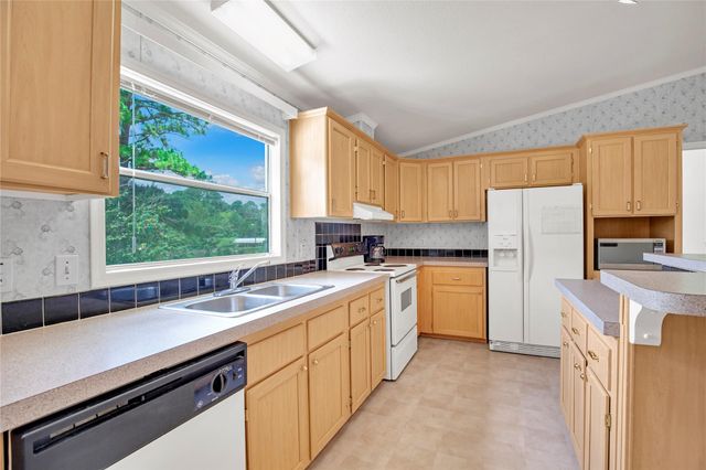 145 Cedar Shade LN, Bastrop, TX 78602