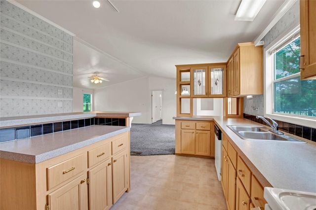 145 Cedar Shade LN, Bastrop, TX 78602