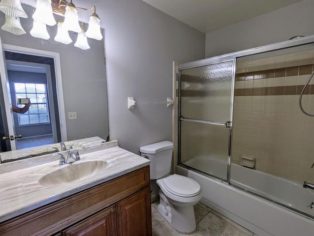 554 SW Lakehurst Drive, Port St. Lucie, FL 34983