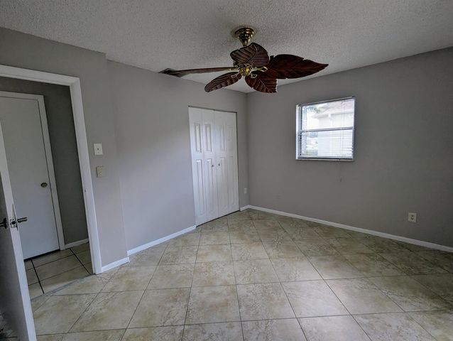 554 SW Lakehurst Drive, Port St. Lucie, FL 34983