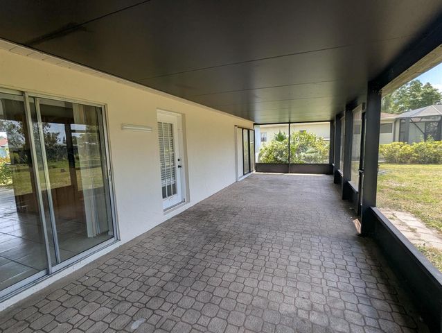554 SW Lakehurst Drive, Port St. Lucie, FL 34983