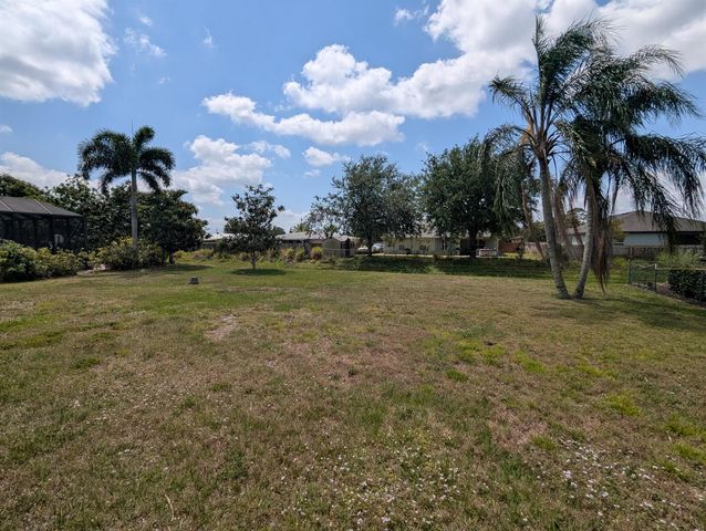 554 SW Lakehurst Drive, Port St. Lucie, FL 34983