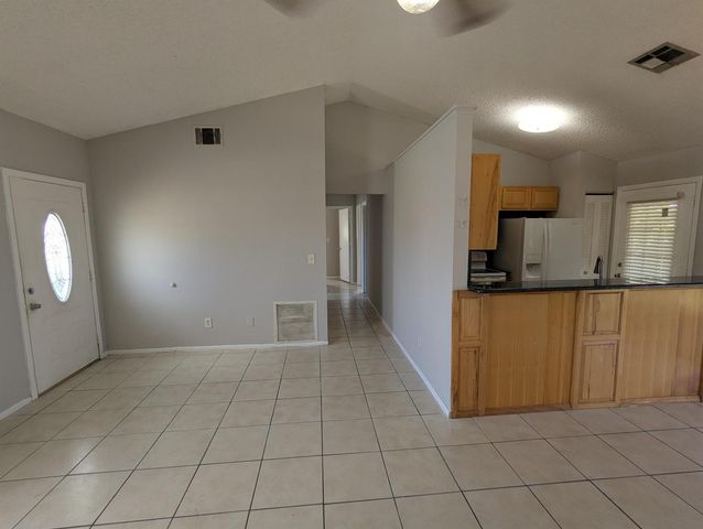 554 SW Lakehurst Drive, Port St. Lucie, FL 34983