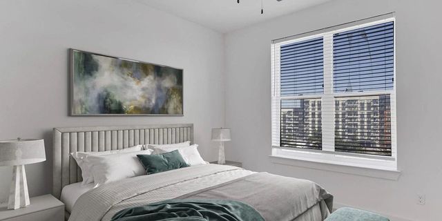 1100 N Zang Boulevard 202, Dallas, TX 75203