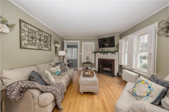 18 yale Place, Lynbrook, NY 11563
