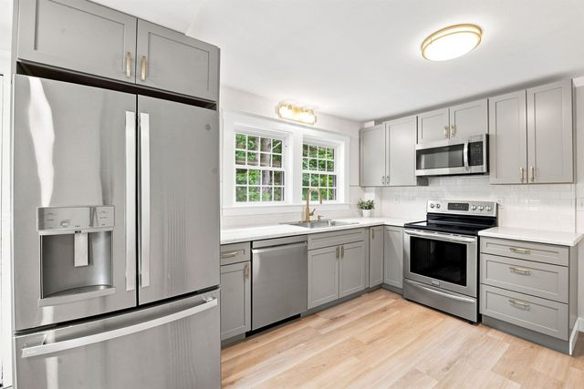 3 Sylvester Street, Concord, NH 03301
