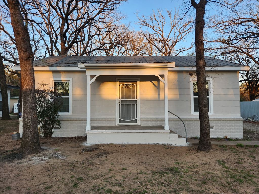 515 Jordan Lane, Arlington, TX 76012