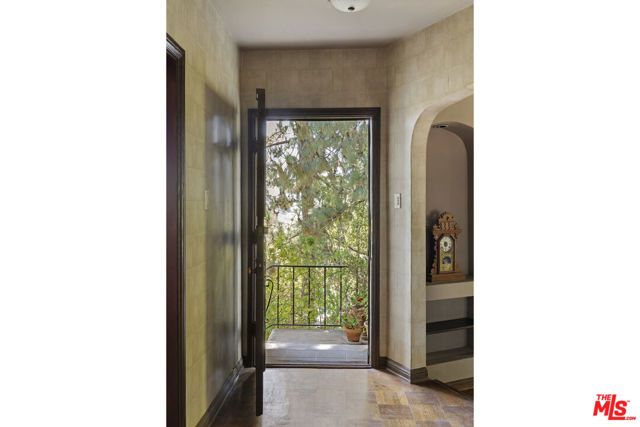 2489 Moreno Drive, Los Angeles, CA 90039