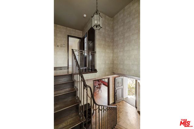 2489 Moreno Drive, Los Angeles, CA 90039