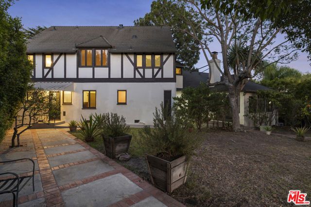 2489 Moreno Drive, Los Angeles, CA 90039