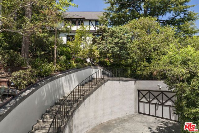 2489 Moreno Drive, Los Angeles, CA 90039