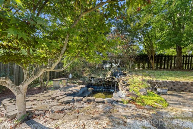 10327 Shady Rest Lane, Charlotte, NC 28214