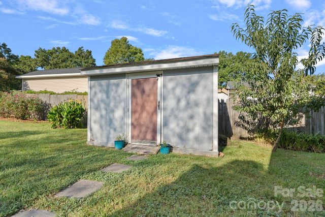 10327 Shady Rest Lane, Charlotte, NC 28214