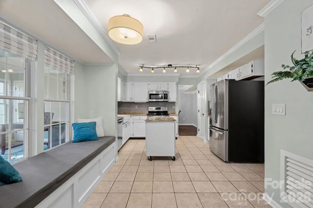 10327 Shady Rest Lane, Charlotte, NC 28214