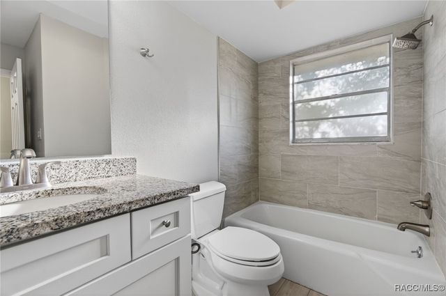 11340 W Bayshore Drive, Crystal River, FL 34429