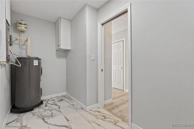 11340 W Bayshore Drive, Crystal River, FL 34429