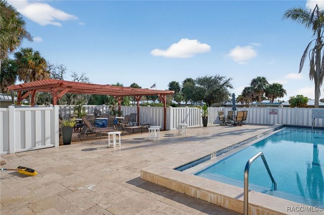 11340 W Bayshore Drive, Crystal River, FL 34429