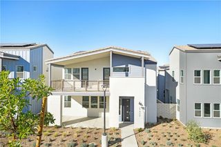 27422 Creekwood Lane, Valencia, CA 91381