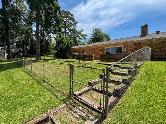 316 County Road 2750, Hughes Springs, TX 75656