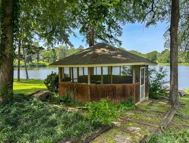 316 County Road 2750, Hughes Springs, TX 75656