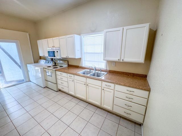 316 County Road 2750, Hughes Springs, TX 75656