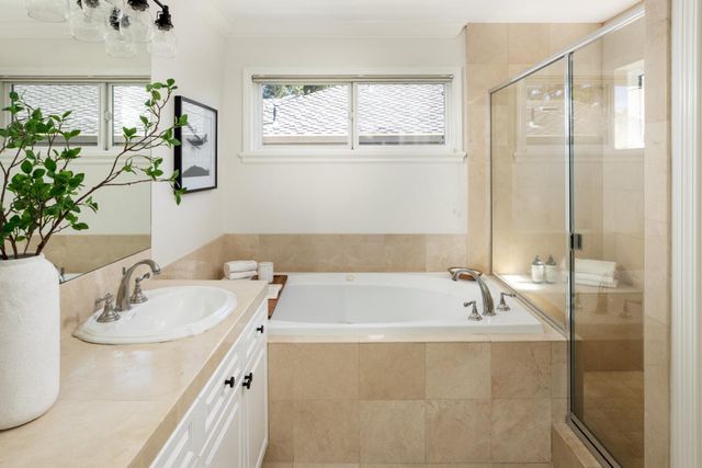 810 Arroyo Court, Palo Alto, CA 94306