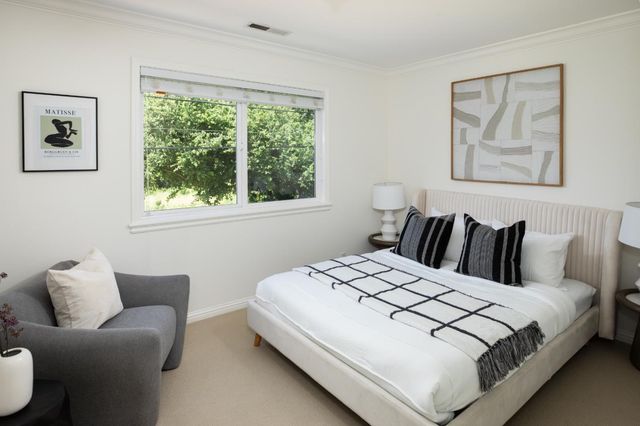 810 Arroyo Court, Palo Alto, CA 94306