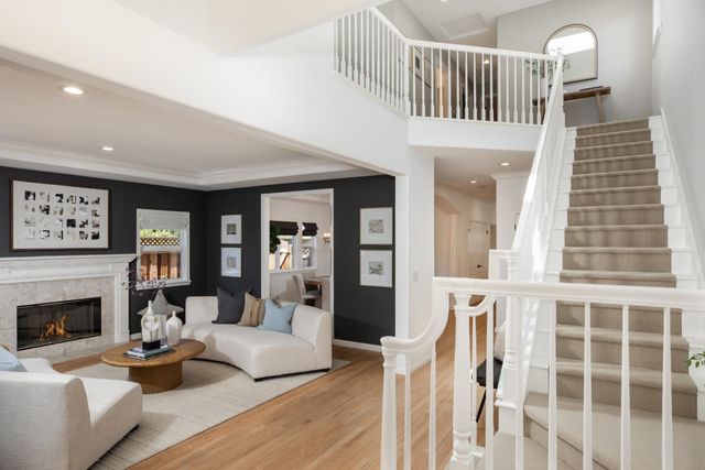 810 Arroyo Court, Palo Alto, CA 94306