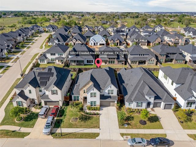 32018 Crested Knoll Court, Fulshear, TX 77441