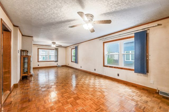 16 North Ave, Winthrop, MA 02152