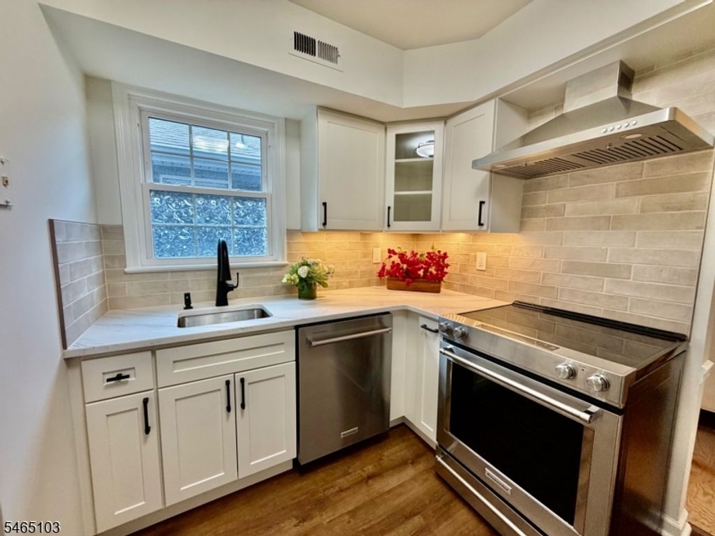139 Countryside Dr, Bernards Twp., NJ 07920 — photo 2