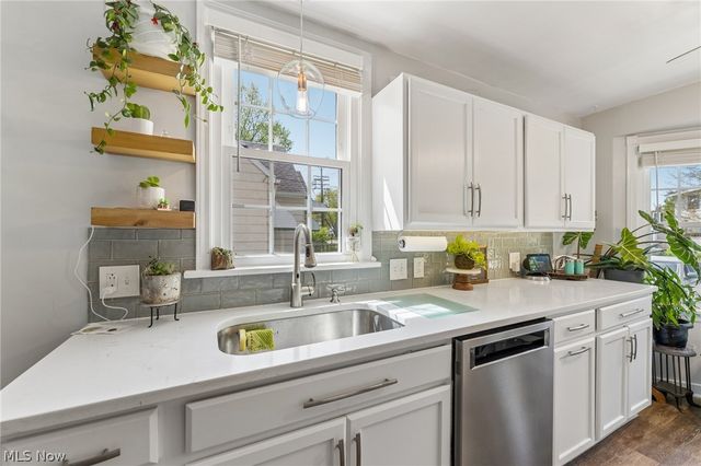 2837 Northview Road, Rocky River, OH 44116