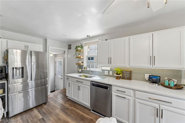 2837 Northview Road, Rocky River, OH 44116