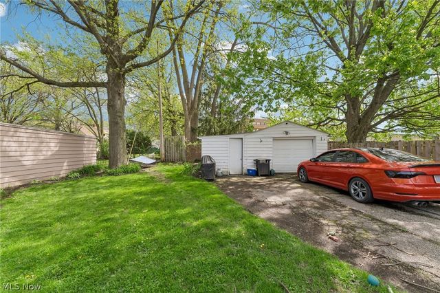 2837 Northview Road, Rocky River, OH 44116